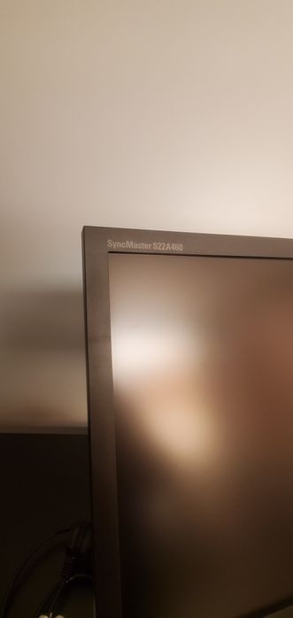 Monitor Samsung SyncMaster S22A460 – 22 inchi LED

Vând monito