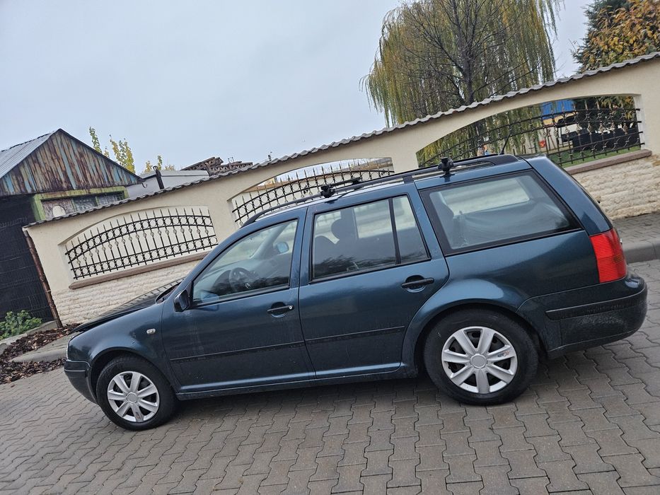 Volkswagen Golf 4 avariat