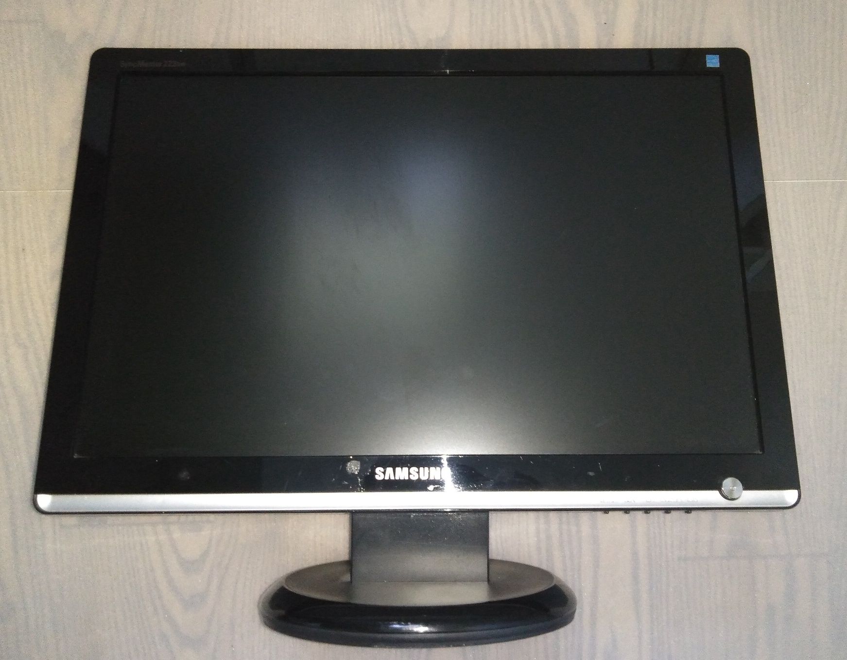 Monitor LCD 22" Samsung 223BW 5 ms. stare foarte buna