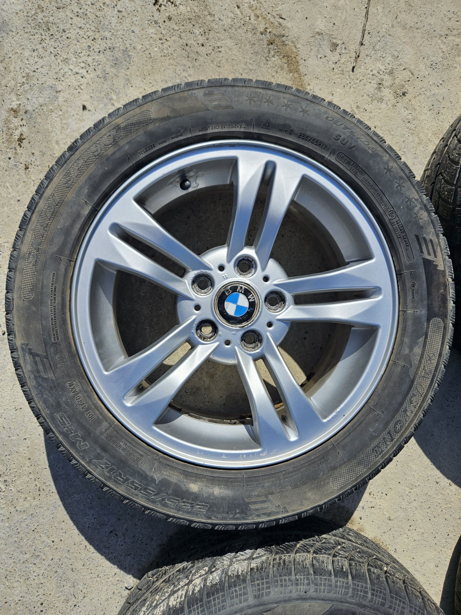 Jante BMW X3 cu anvelope de iarna 17"