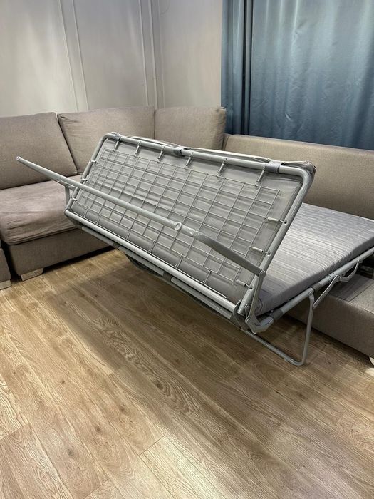 Продам угловой диван в отличном состоянии