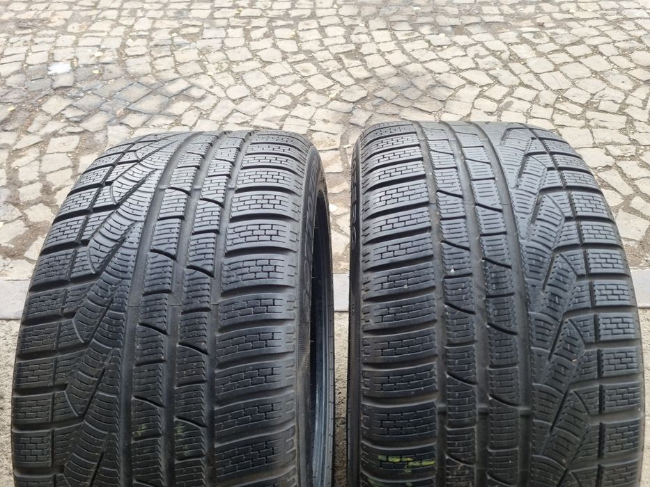 2 anvelope iarna Pirelli 265 45 18 stare foarte buna