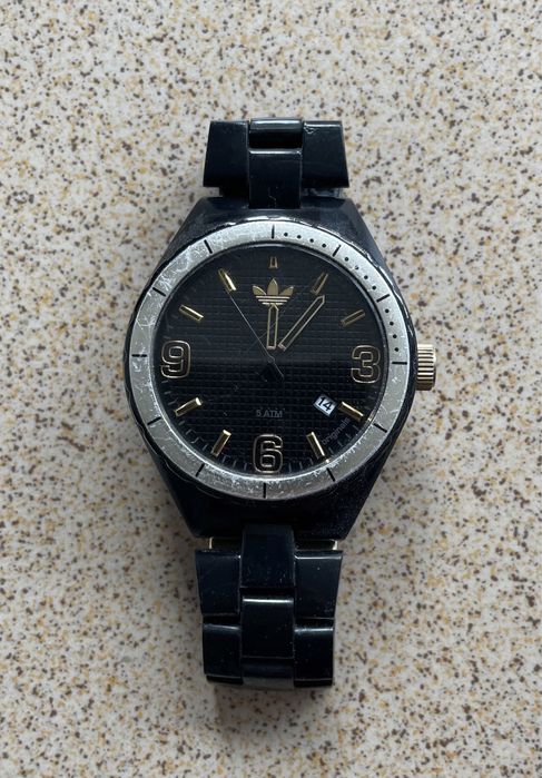 Мъжки оригинален часовник Адидас купуван от Загреб с кутийка