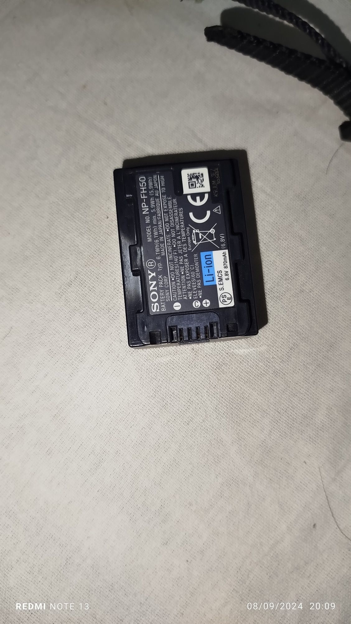 Fotoparat holati yaxshi  xotira kartasi 2 gb