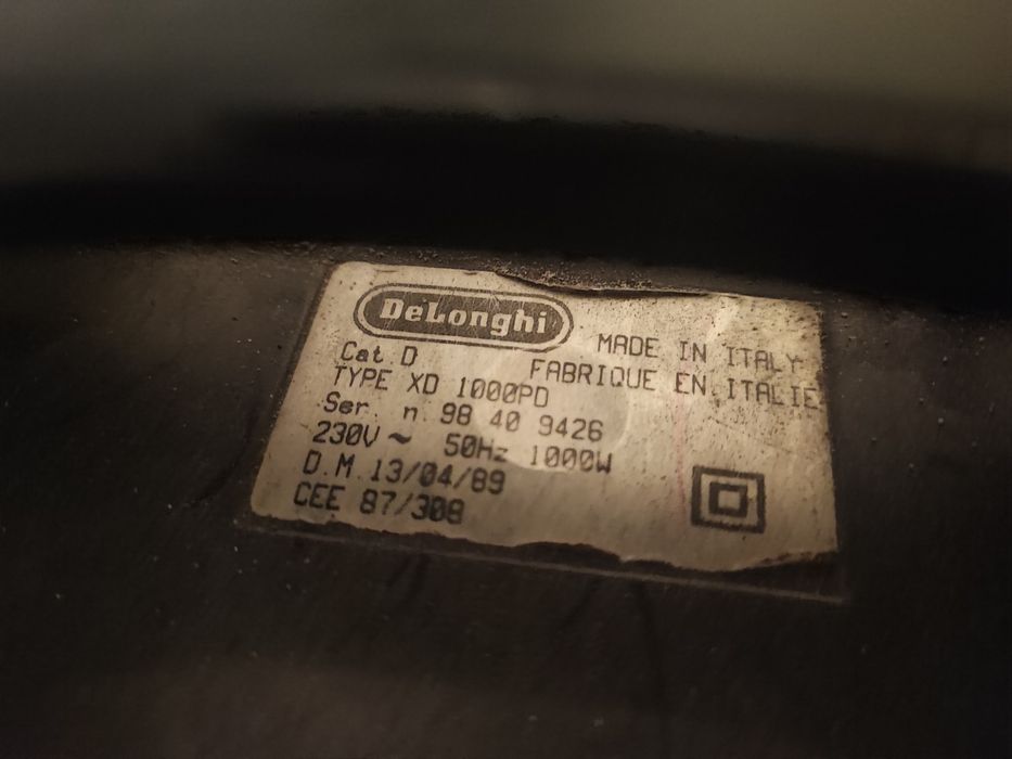 Прахосмукачка DeLonghi XD1000PD