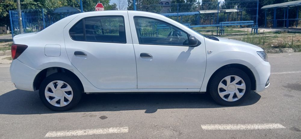 Logan an 2017 benzina 999