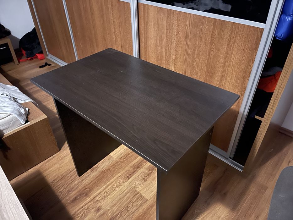 Masa birou in stare buna