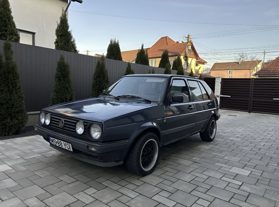 Volkswagen Golf 2
