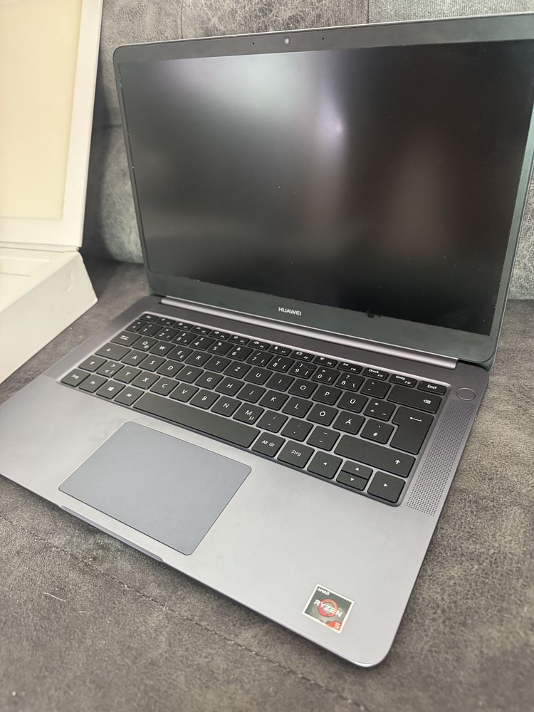 Huawei MateBook D