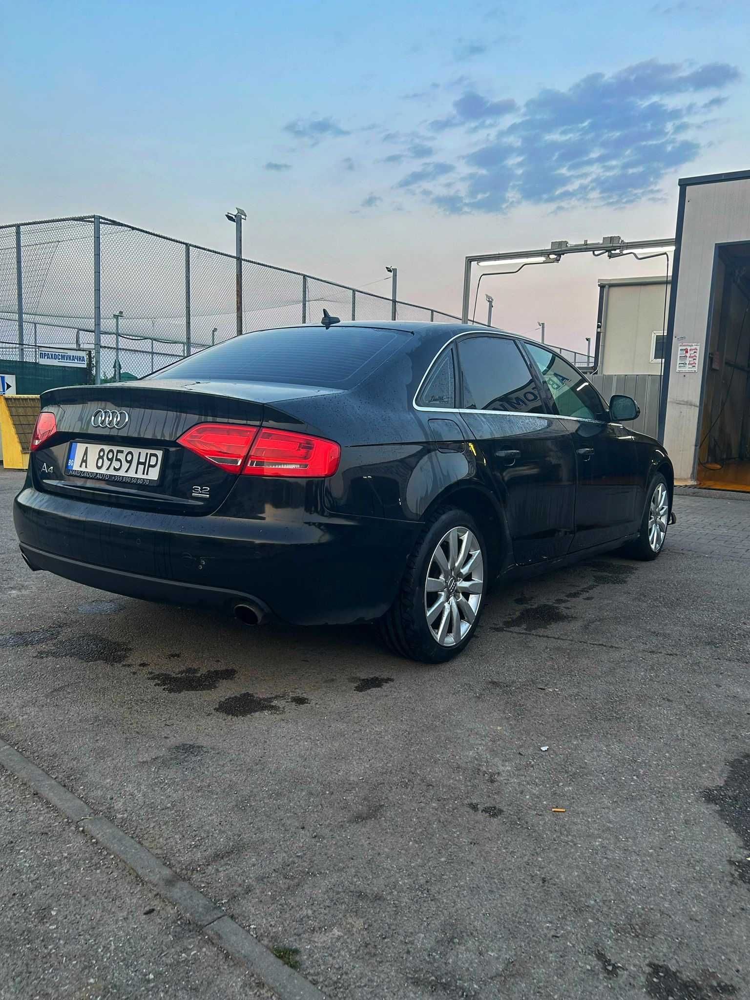 Audi 3.2 Quattro  B8   V6 FSI...