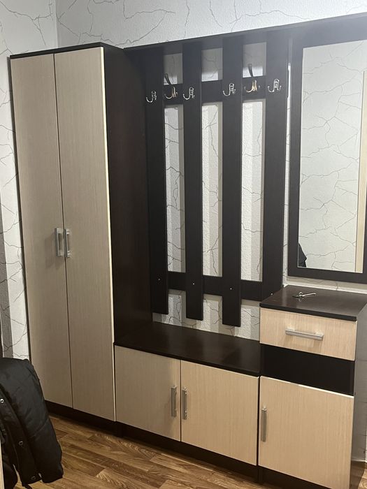 Продам прихожую