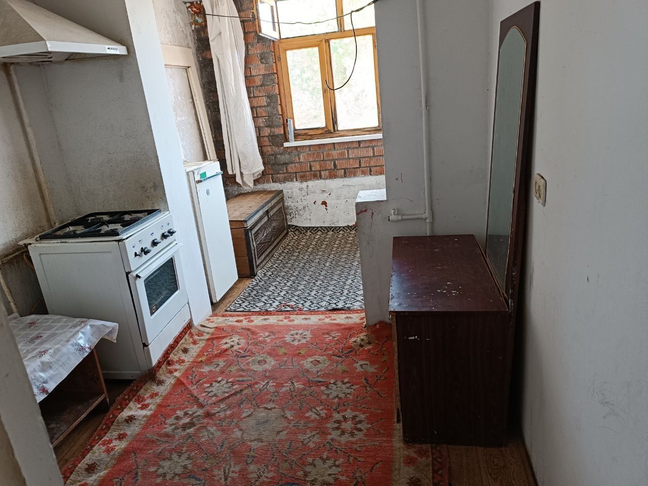 Ijaraga beriladi 2 xona 8 mk