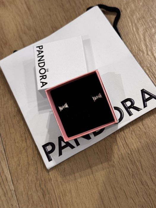 Пандора обеци Pandora