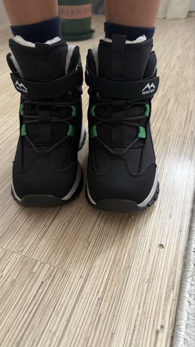 Зимняя обувь для мальчика.