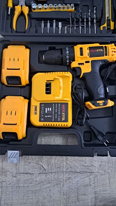 Trusă bormașină cu 2 acumulatori 36 V și accesorii
