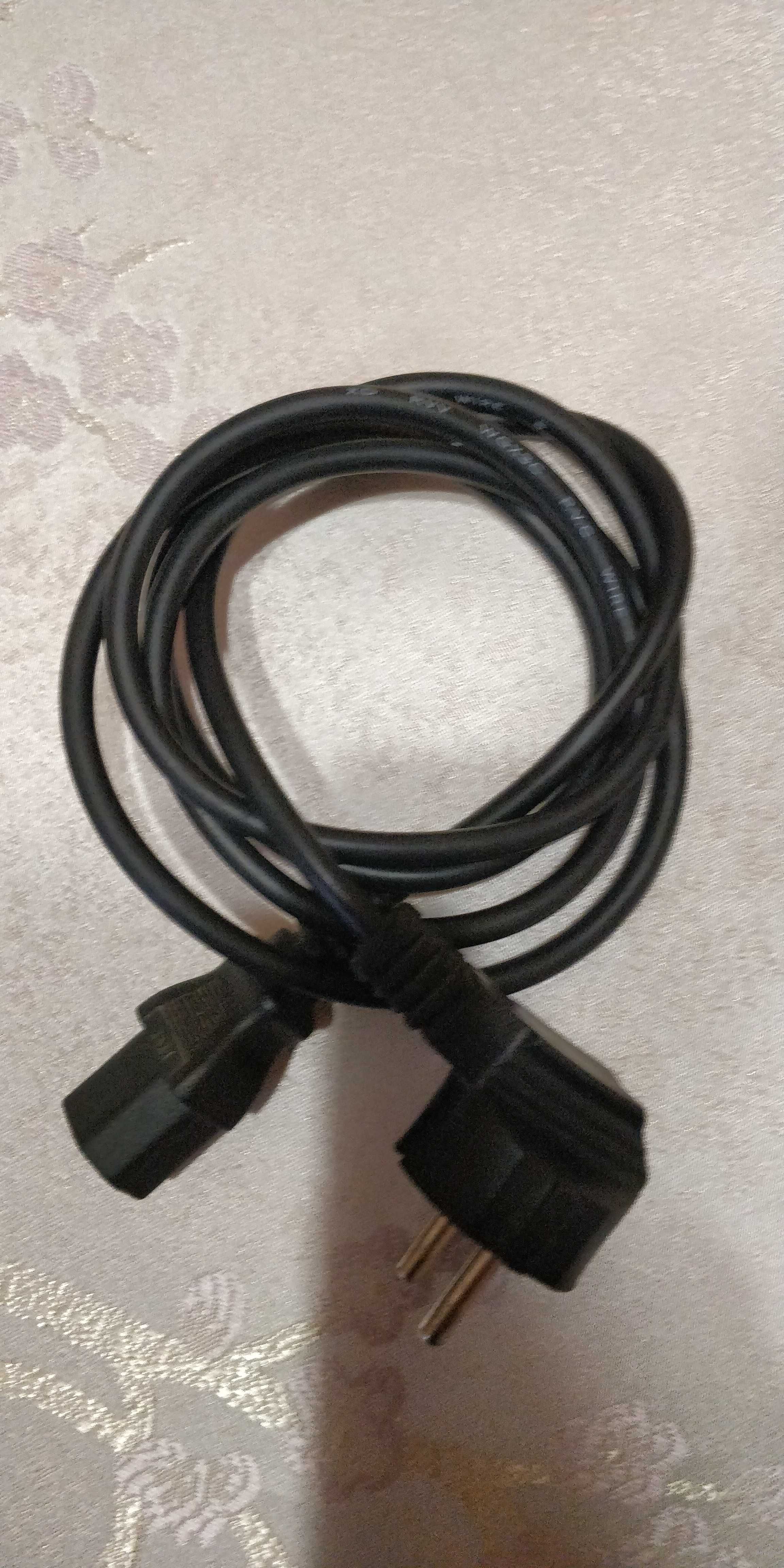 Захранващ кабел за захранване/компютър прав 1,5m 220V 10A