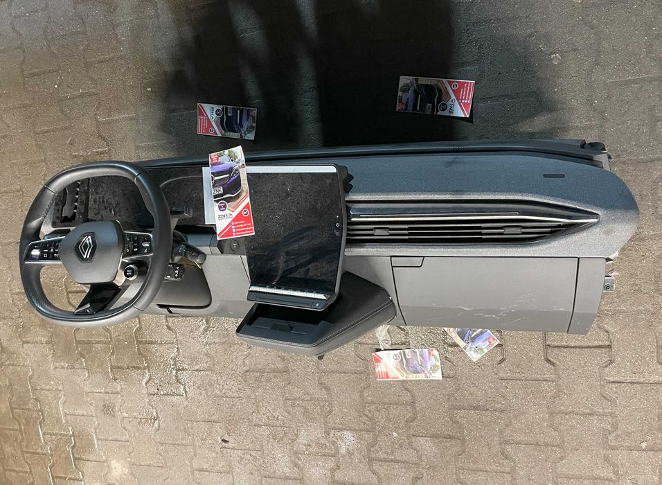 Renault Megane E Tech electric EV - kit airbag - plansa bord - centuri