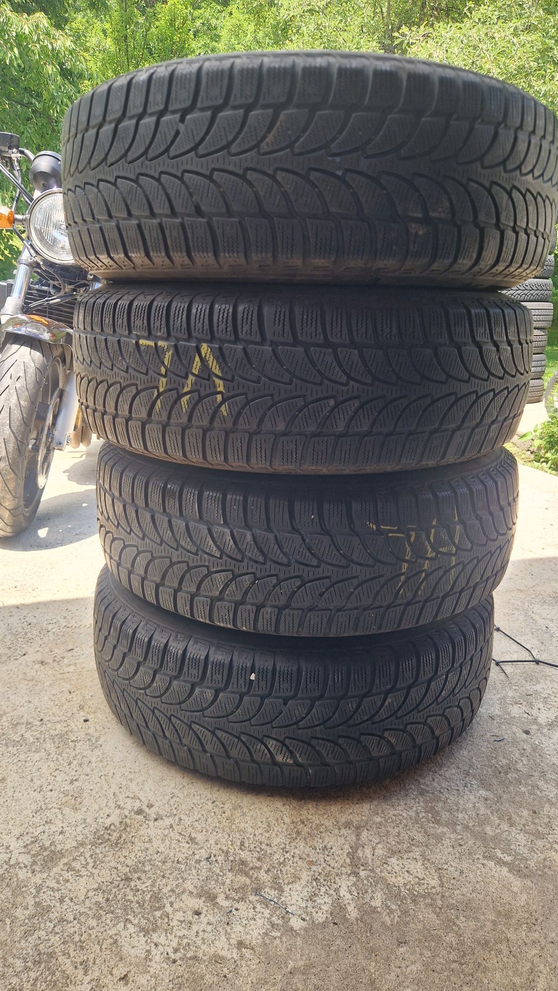 Set roti R 16 Dacia Duster/ Renault
