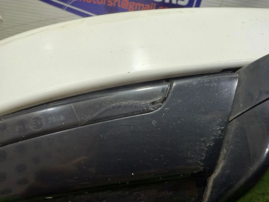 OGLINDA DREAPTA 10 PINI JAGUAR F-PACE X761 2018 2.0 DIESEL / 5 USI SUV COD OEM 21615002 2016-2020