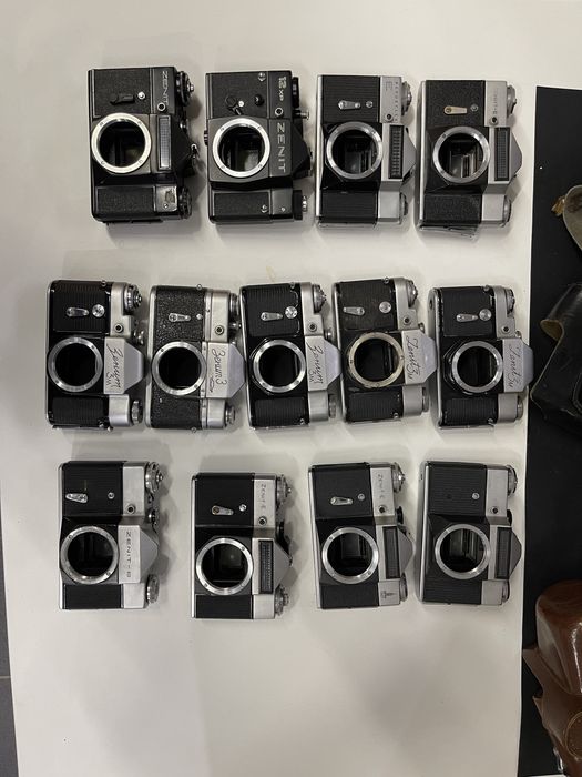 Lot Camere Foto pe Film Zenit