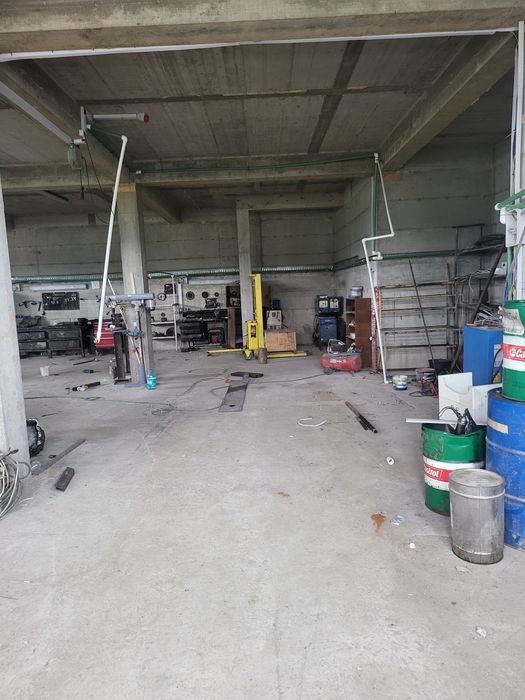 Închiriez hala industriala, atelier auto sau spatiu depozitare 300 m