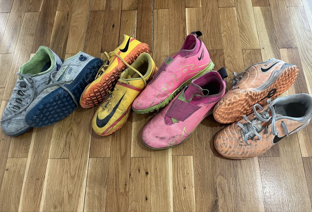 Оригинални футболни стоножки найк