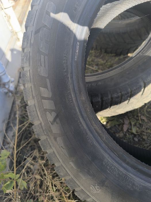 Продам комплект зимних шин