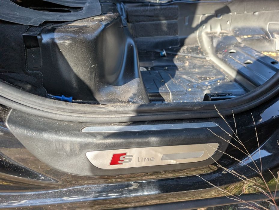 Set praguri s line audi q5 2014 8r