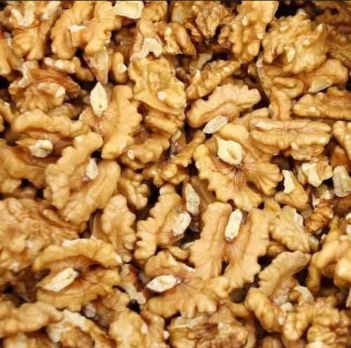 Vând miez nuca 35 lei kg