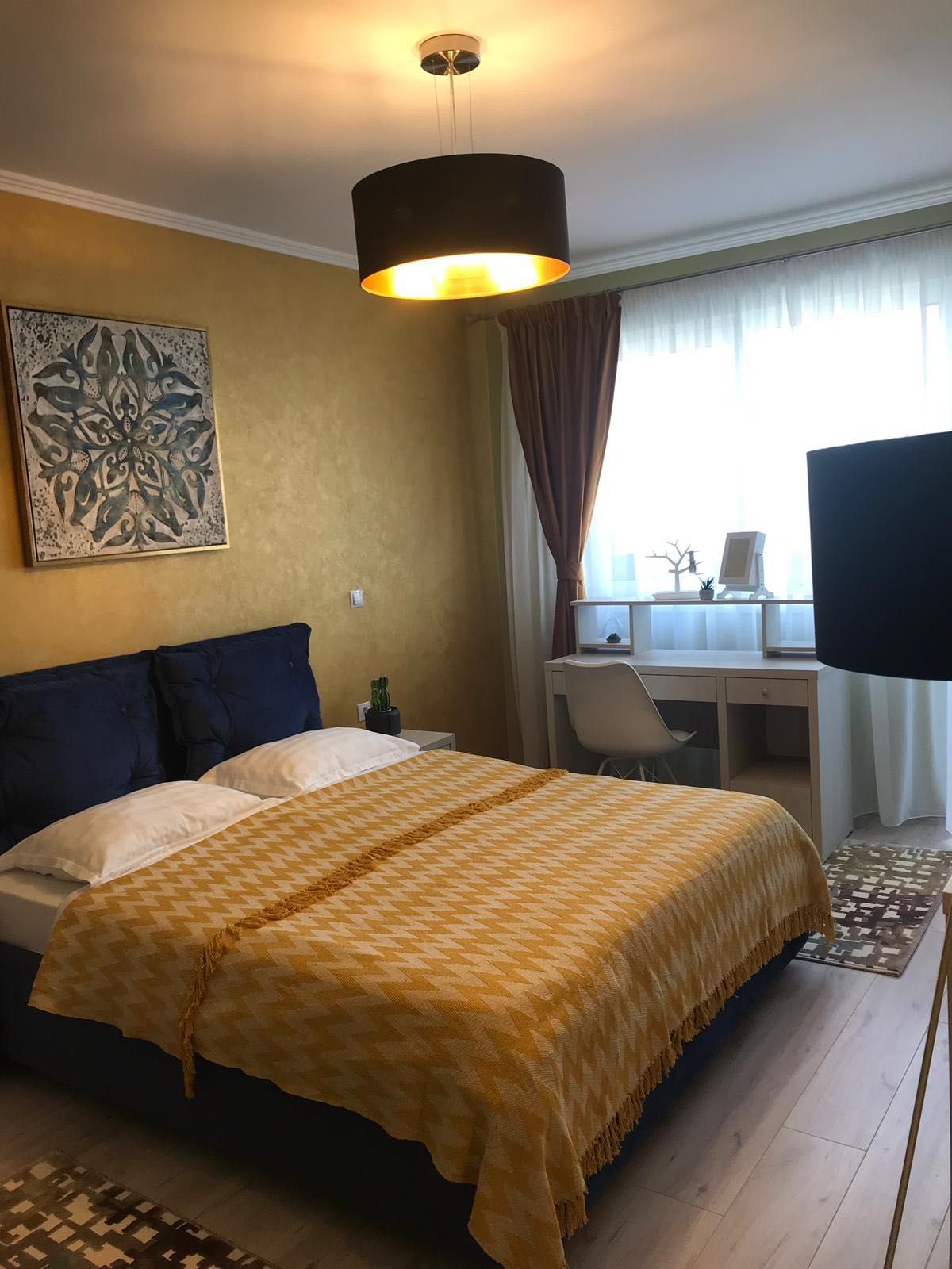 Proprietar vand penthouse   super finisat și utilat  zona Platinia.