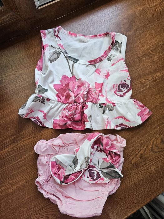 Уостюмчик и косбинезоны для девочки 3 -6 месяцев