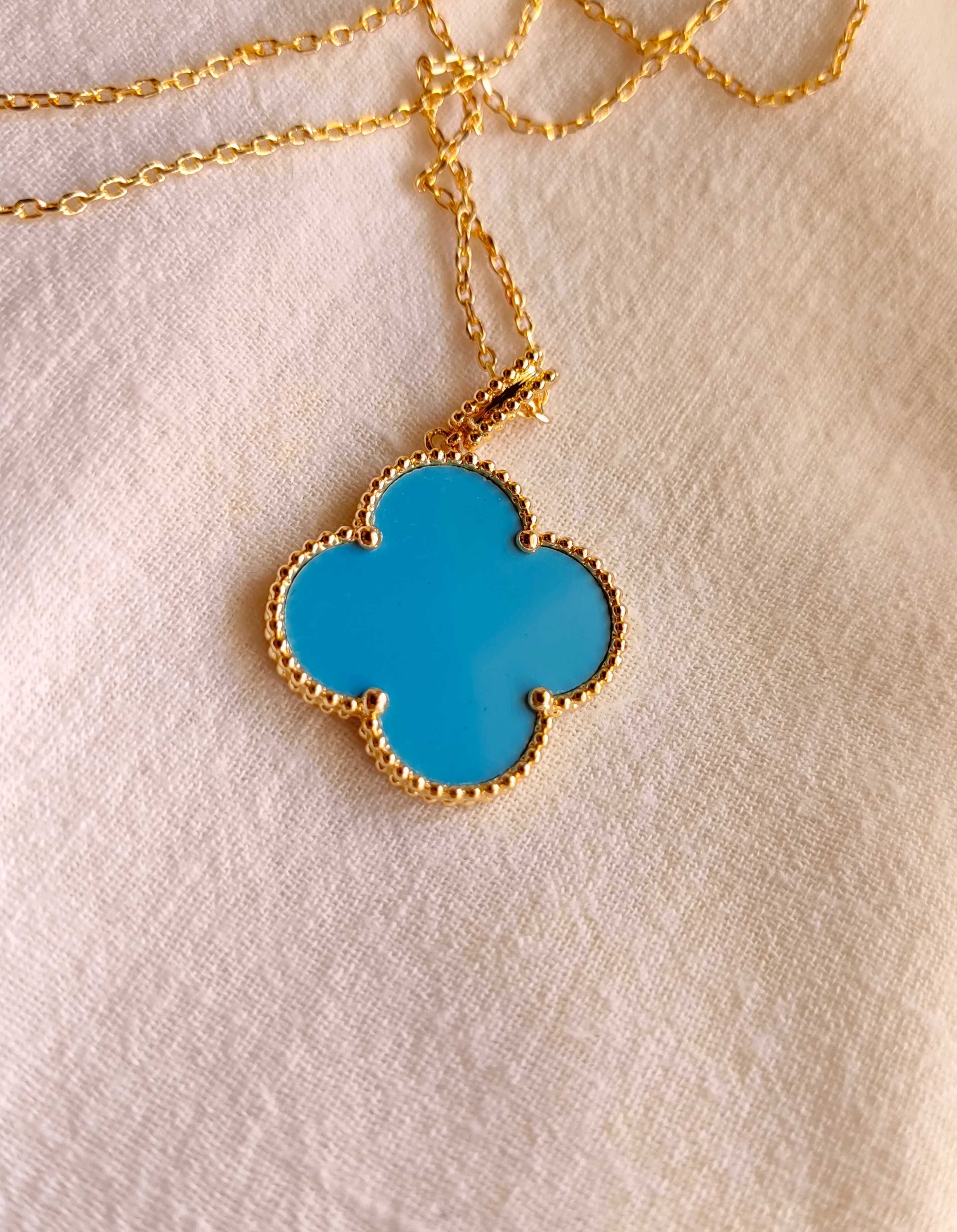 Дълго дамско колие с голяма детелина от син ахат, Van Cleef & Arpels