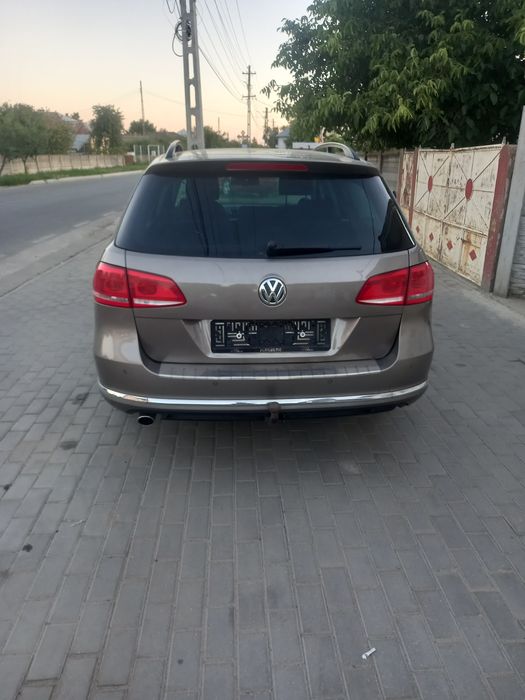 Vând vw pasat b7 motor 1.6 tdi impecabil an 2011