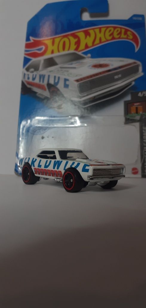 Модель 67 Camaro