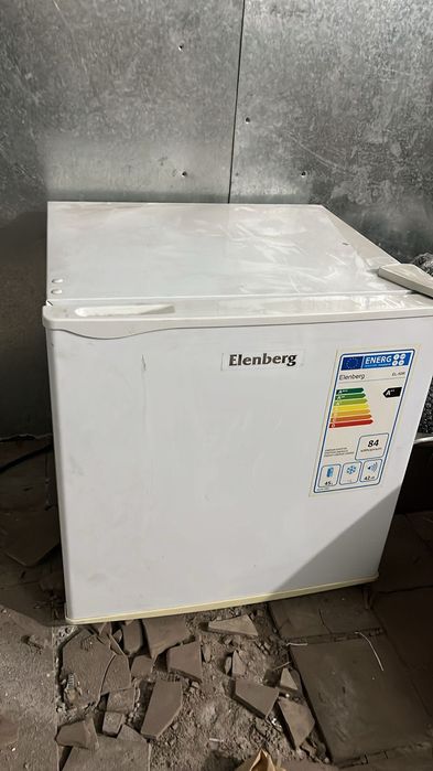 холодильник продам