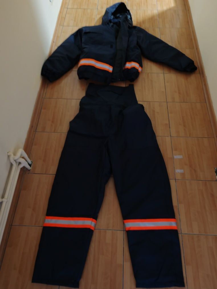 Costum impermeabil matlasat