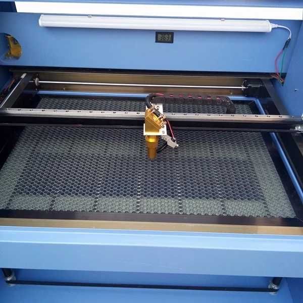 CNC Laser CO2 80W 600x400