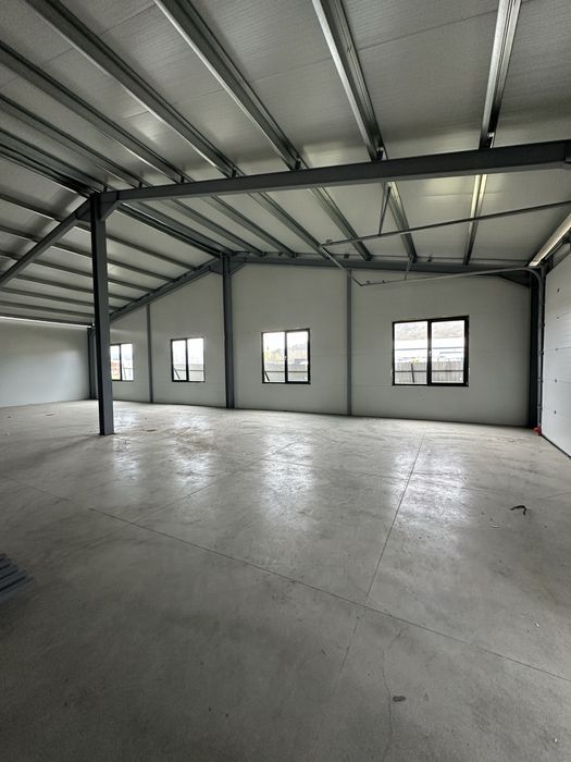 Inchiriere hala jucu de mijloc