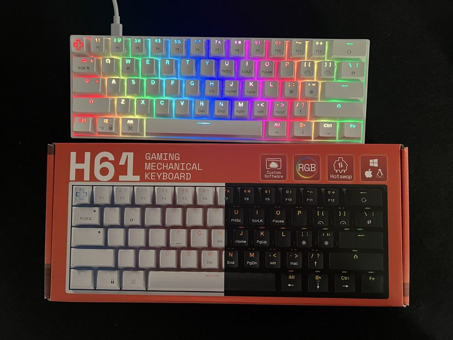 Tastatura mecanica QwertyKey H61 Noua