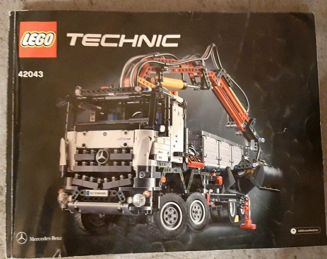 Lego Technic Mercedes Arocs 42043