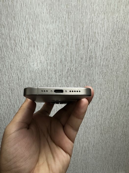 iphone 15 pro 512gb LL/A Amerika esim battery 86%