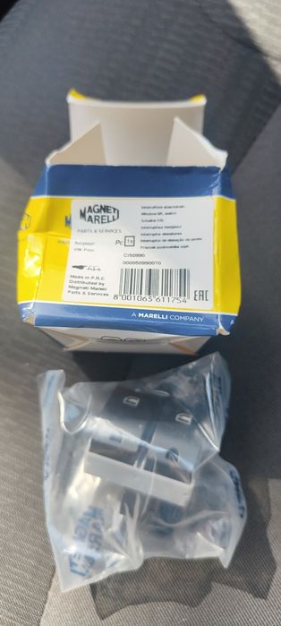 comutator,macara
geam MAGNETI
MARELLI 000050990010
comutator,macara ge