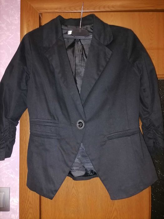 Дамско сако с 3/4 ръкав