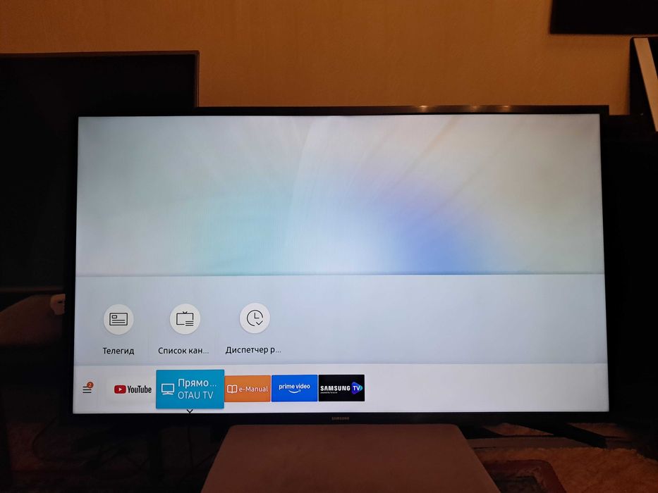 Телевизор samsung 43 дюйм 109см смарт.2020г.