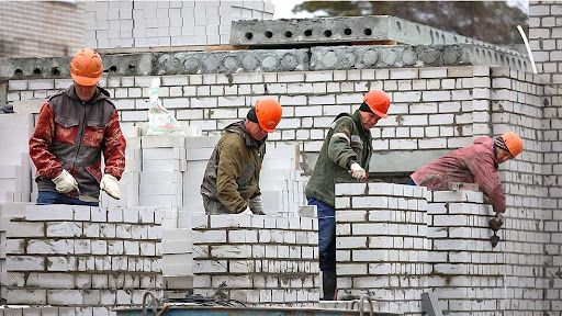 Биигада строителей выполняем все виды строительных  работ!