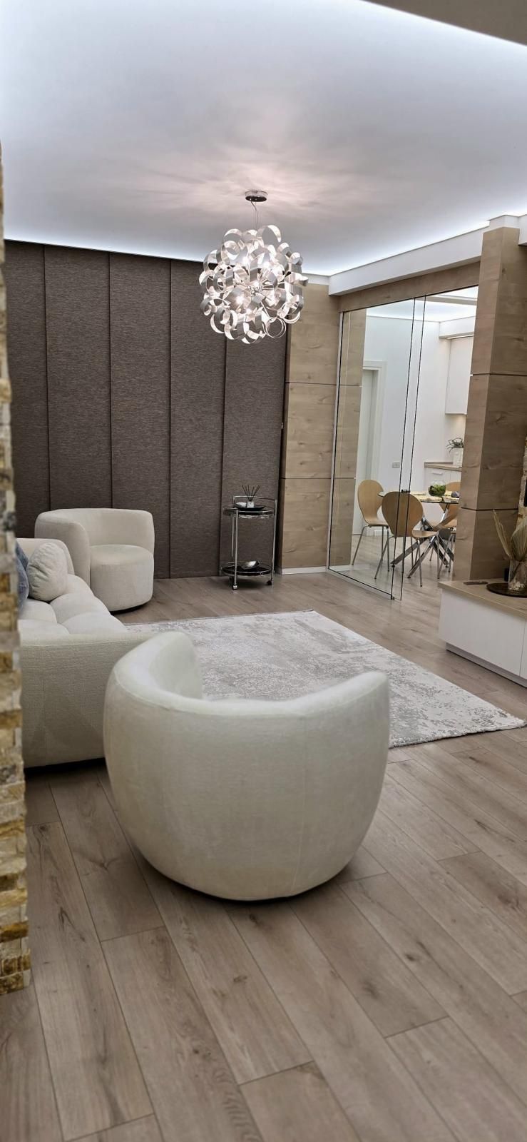 Apartament 4 camere LUX,148 m, Pitesti ,Goldis Rezidence