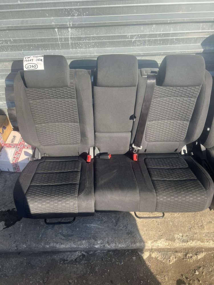 Салон плюшен плат за Vw Tiguan отлично състояние подгрев ном 2260