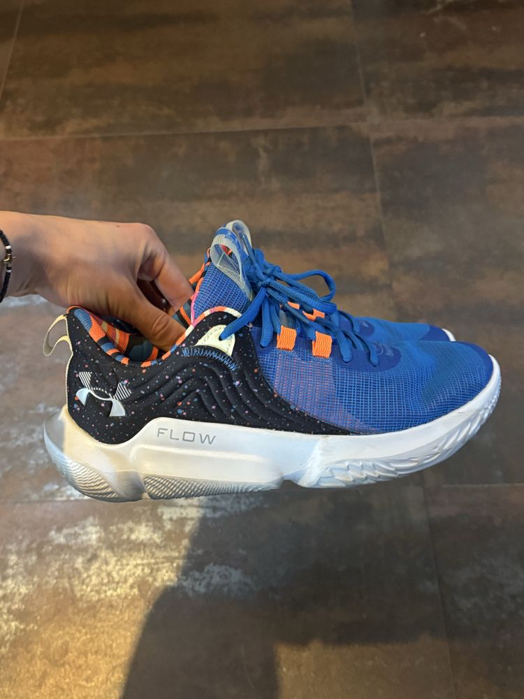 Adidasi Barbati Under Armour