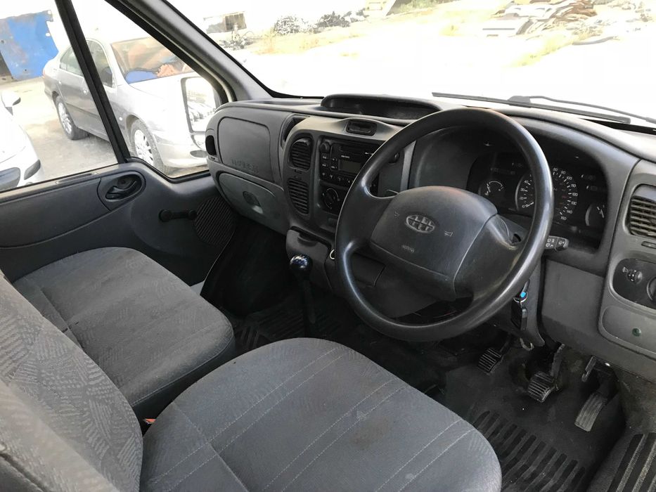 Dezmembrez FORD TRANSIT PLATOU Platforma 2.4 TDDI 90 CP D2FA 2005