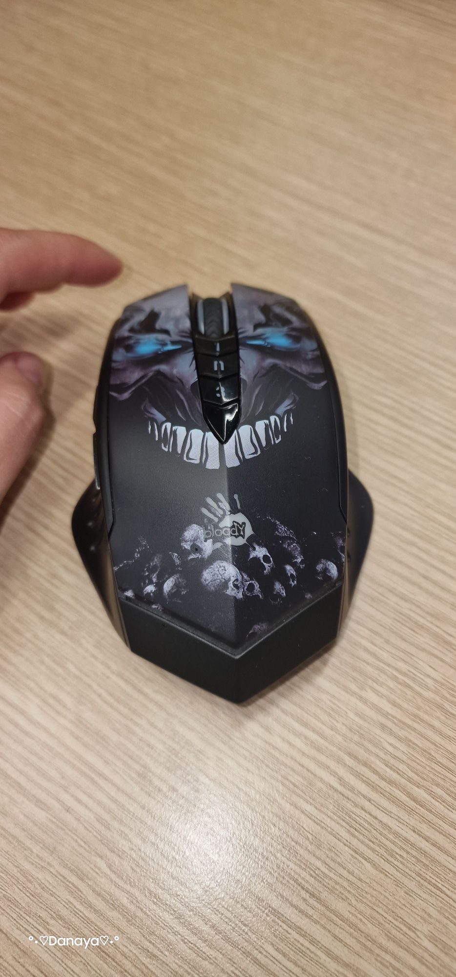 Продам компьютерную мышь